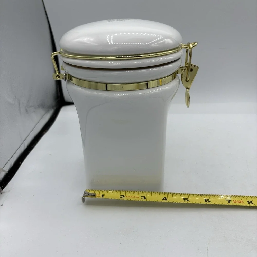Gevalia Kaffe Coffee Canister White Gold Majesty King Sweden 8